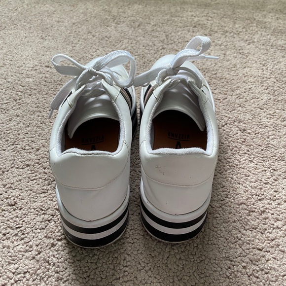 Vizzano white sneakers with little platform - Picture 5 of 6
